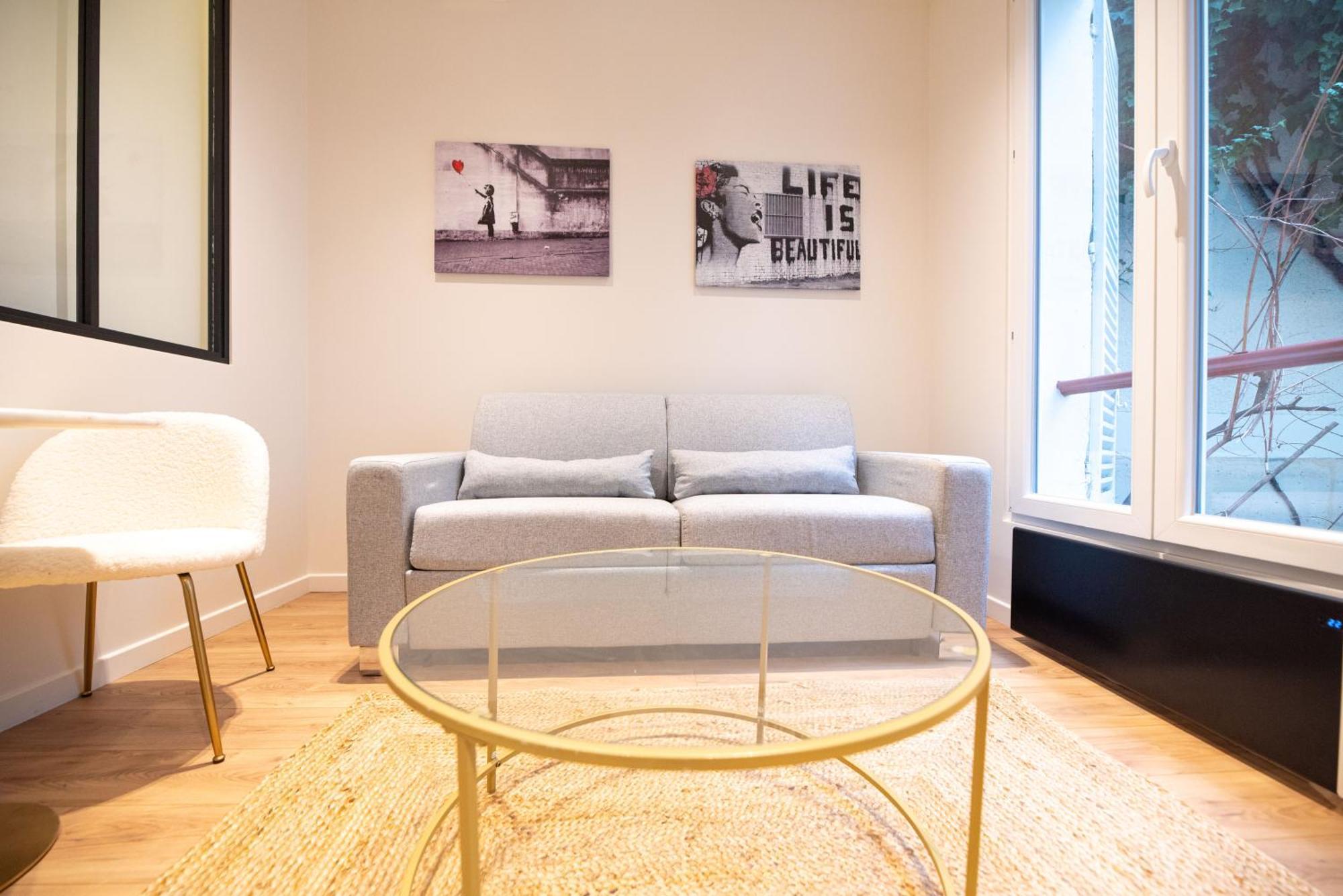 Cia - Luxembourg's Garden Apartment *